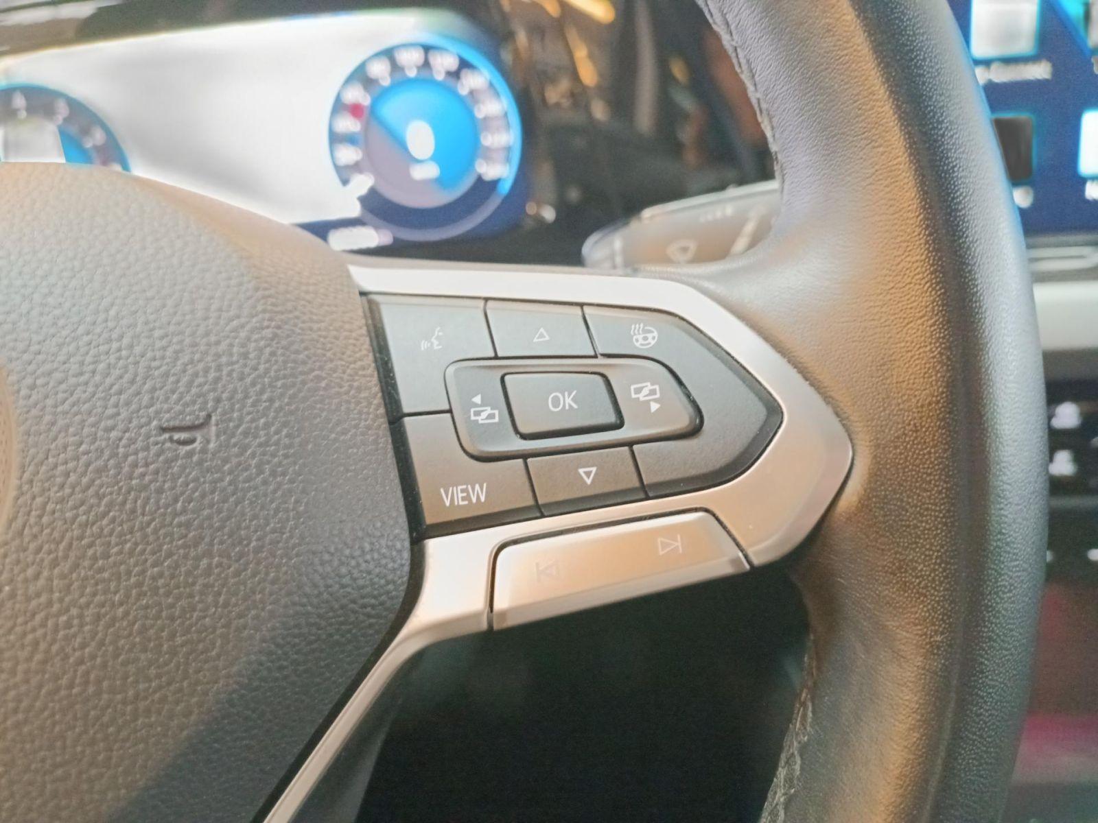 Volkswagen Golf VIII 1.5 TSI Life *StdHz*ACC*AHK*LED+*SHZ*, миниатюра 11