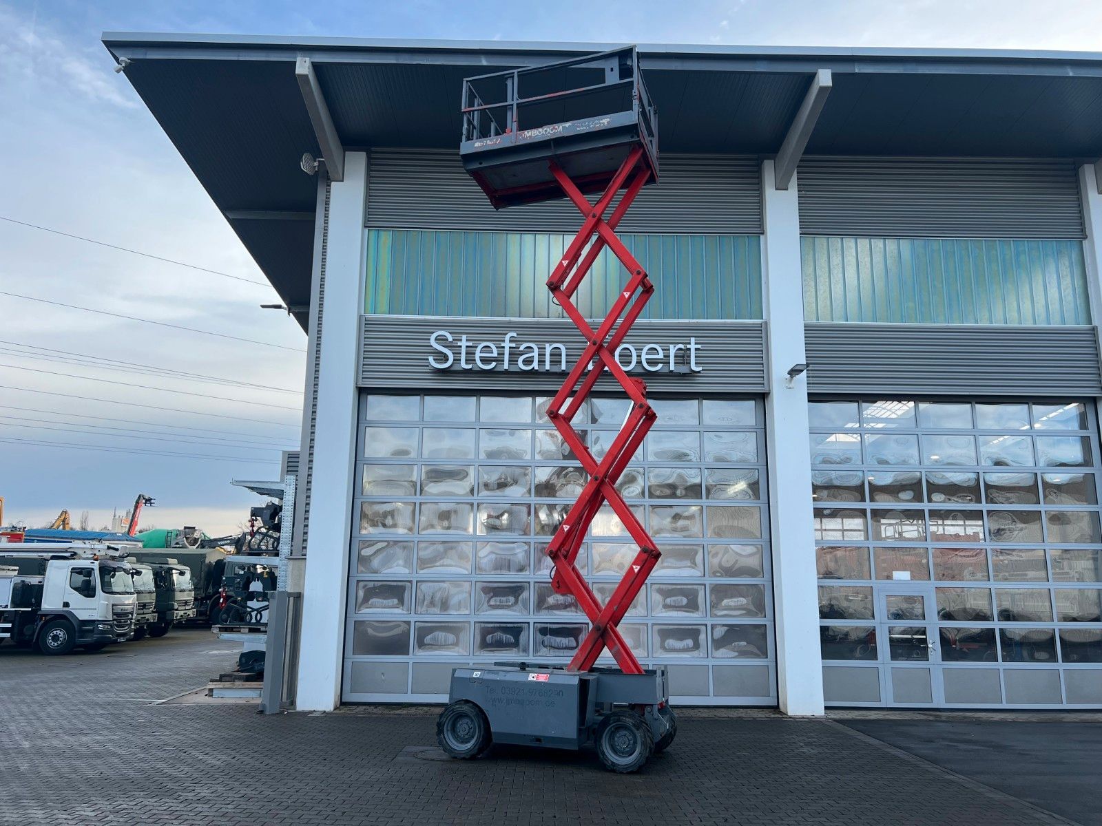 Fahrzeugabbildung Genie GS 2668 / 2.465h / Allrad / Arbeitshöhe: 9,90m