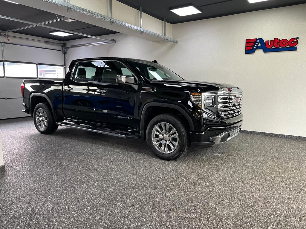Fahrzeugabbildung GMC SIERRA DENALI MY 2023 HUD-360°-TAILGATE-SOFORT!!