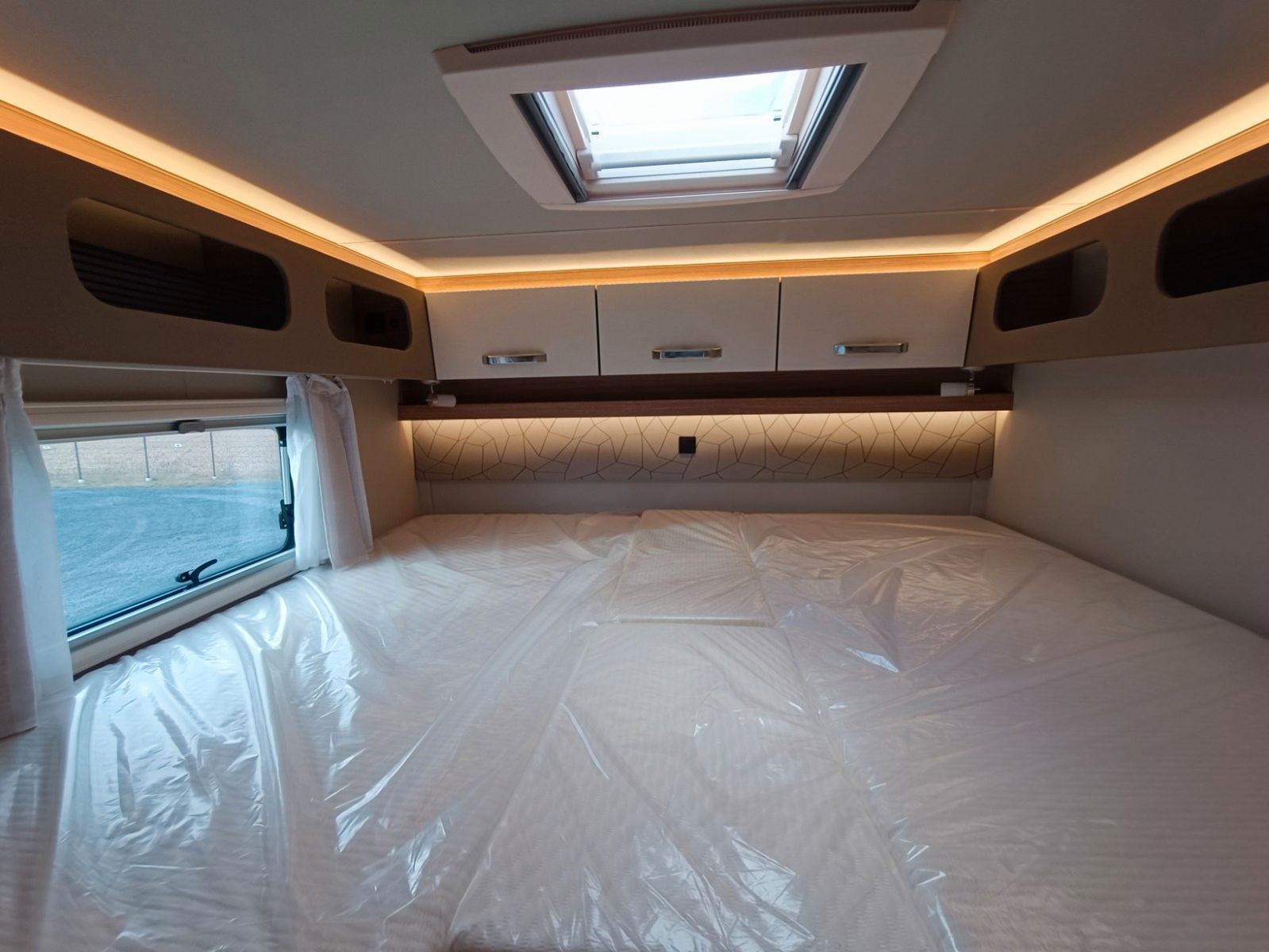 Fahrzeugabbildung Weinsberg CaraCompact 600 MEG EDITION PEPPER *LED*TV*NAVI