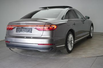Audi A8 - 4