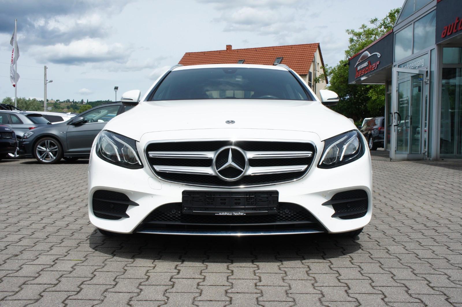 Mercedes-Benz E 220d T-Modell 9G-TRONIC *AMG-LINE*KAMERA*AHK*