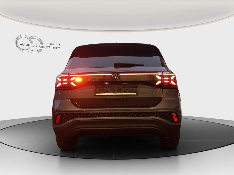 Fahrzeugabbildung Volkswagen T-Cross 1.5 TSI R-Line DSG  ACC+NAVI+MATRIX-LED+