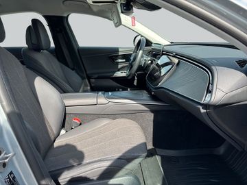 Mercedes E 200 - 12