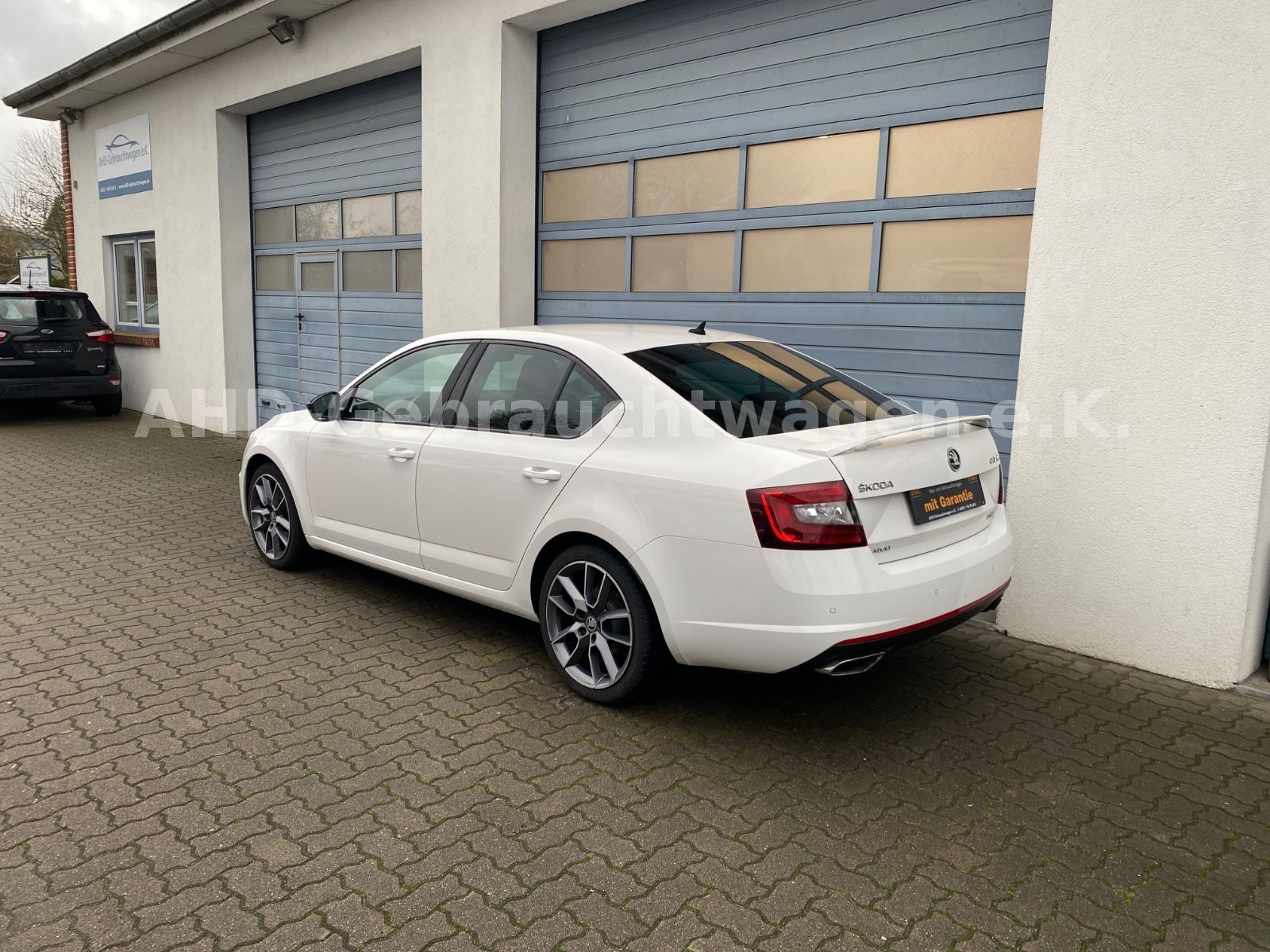 Fahrzeugabbildung SKODA Octavia Limousine RS 4x4 Challenge 2.0 TDI DSG