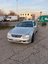 Mercedes-Benz Mercedes C 230 Coupé (W203) - Mercedes-Benz C 230 mit Benzin-Antrieb: Coupe