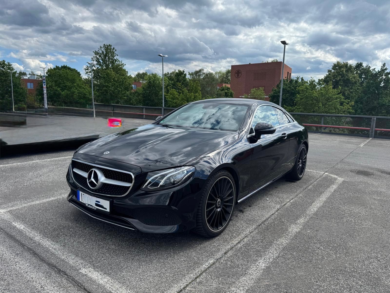 MERCEDES-BENZ E 200 (238.342