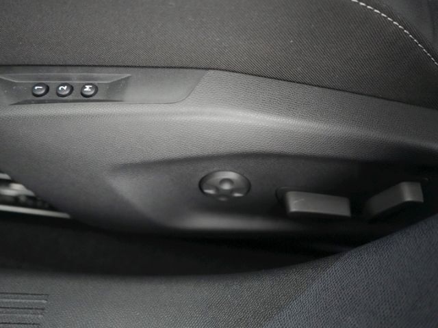 Astra L ST ULTIMATE AT+NAVI+360 GRAD KAMERA+SCHI