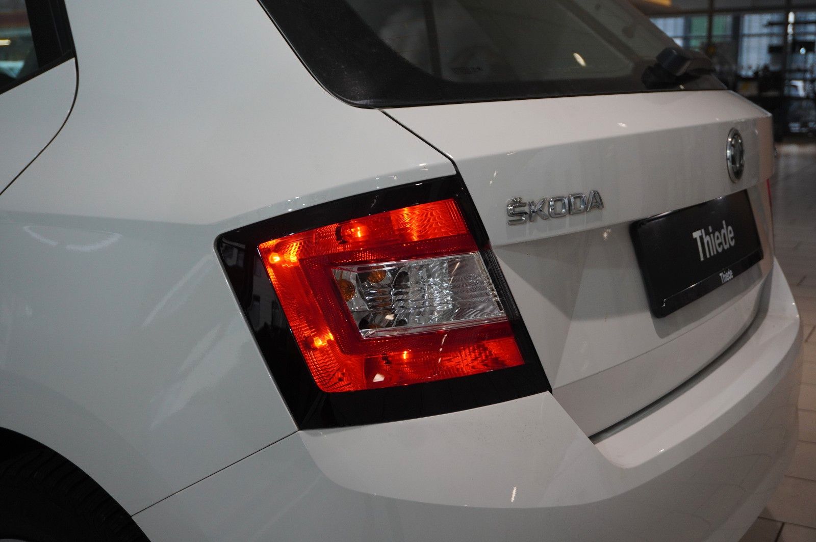 Fahrzeugabbildung SKODA Fabia 1.0 ACTIVE 5-TÜR LED/KLIMA/USB/NEBEL/BT