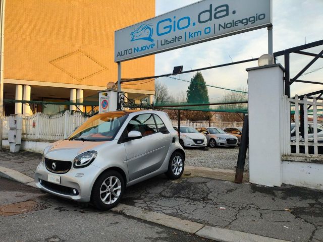 Smart SMART FORTWO 1.0 70CV KM 21180- 2015