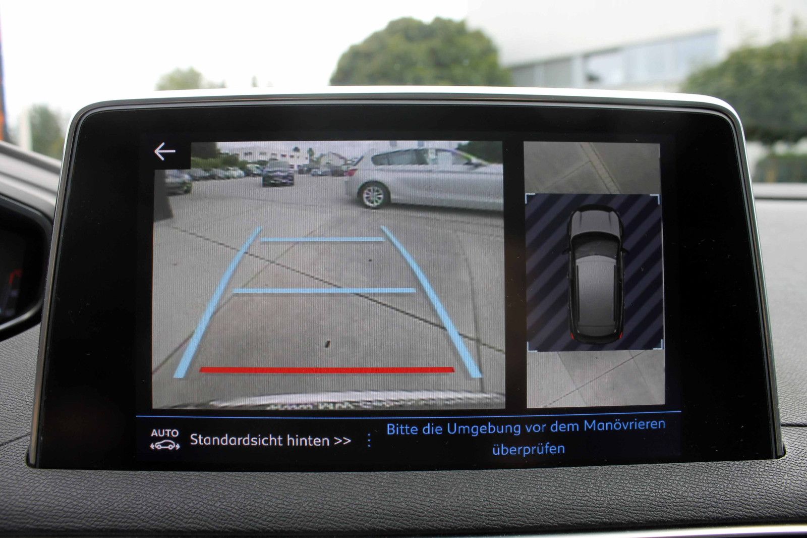 Fahrzeugabbildung Peugeot 3008 PureTech 180 Allure LED ACC 360° PANO SHZ