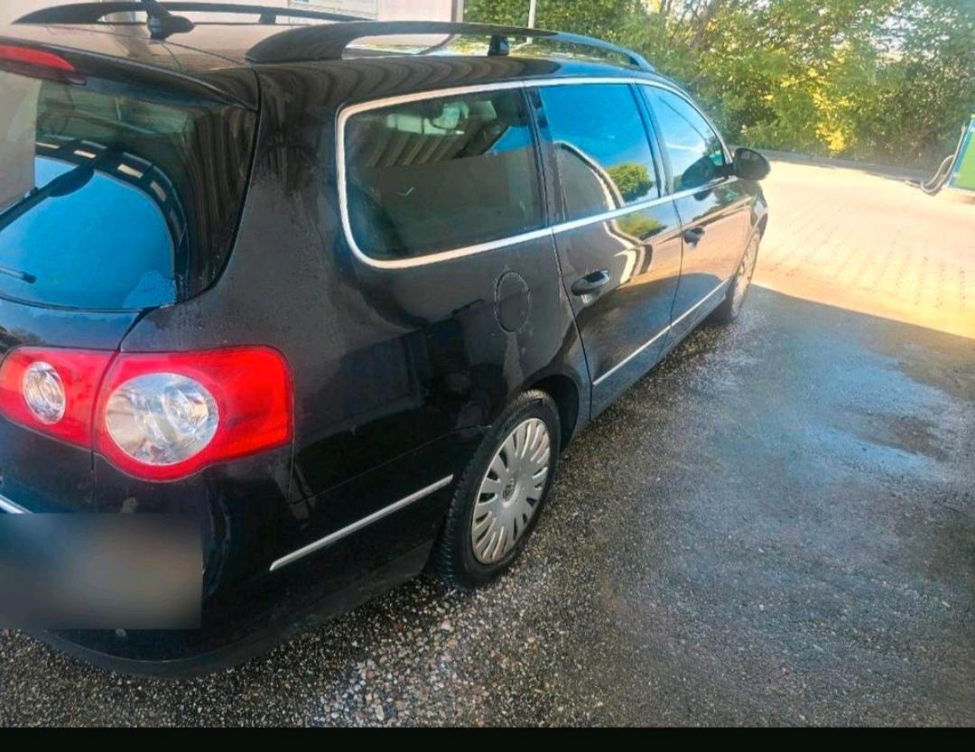 Volkswagen Passat 2009 — салон