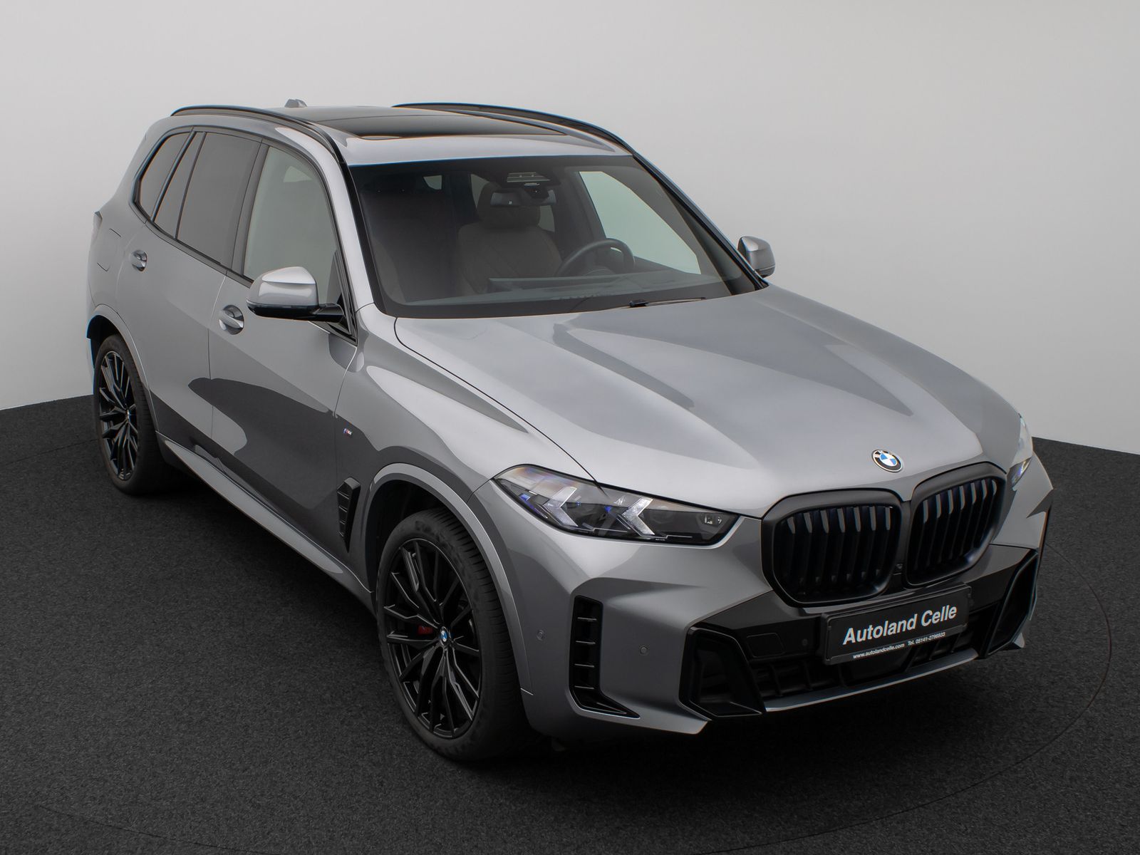 Fahrzeugabbildung BMW X5 xD30d M Sport Pro Pano HUD DAB H/K 360°22Zoll