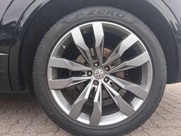 Volkswagen Touareg - 7