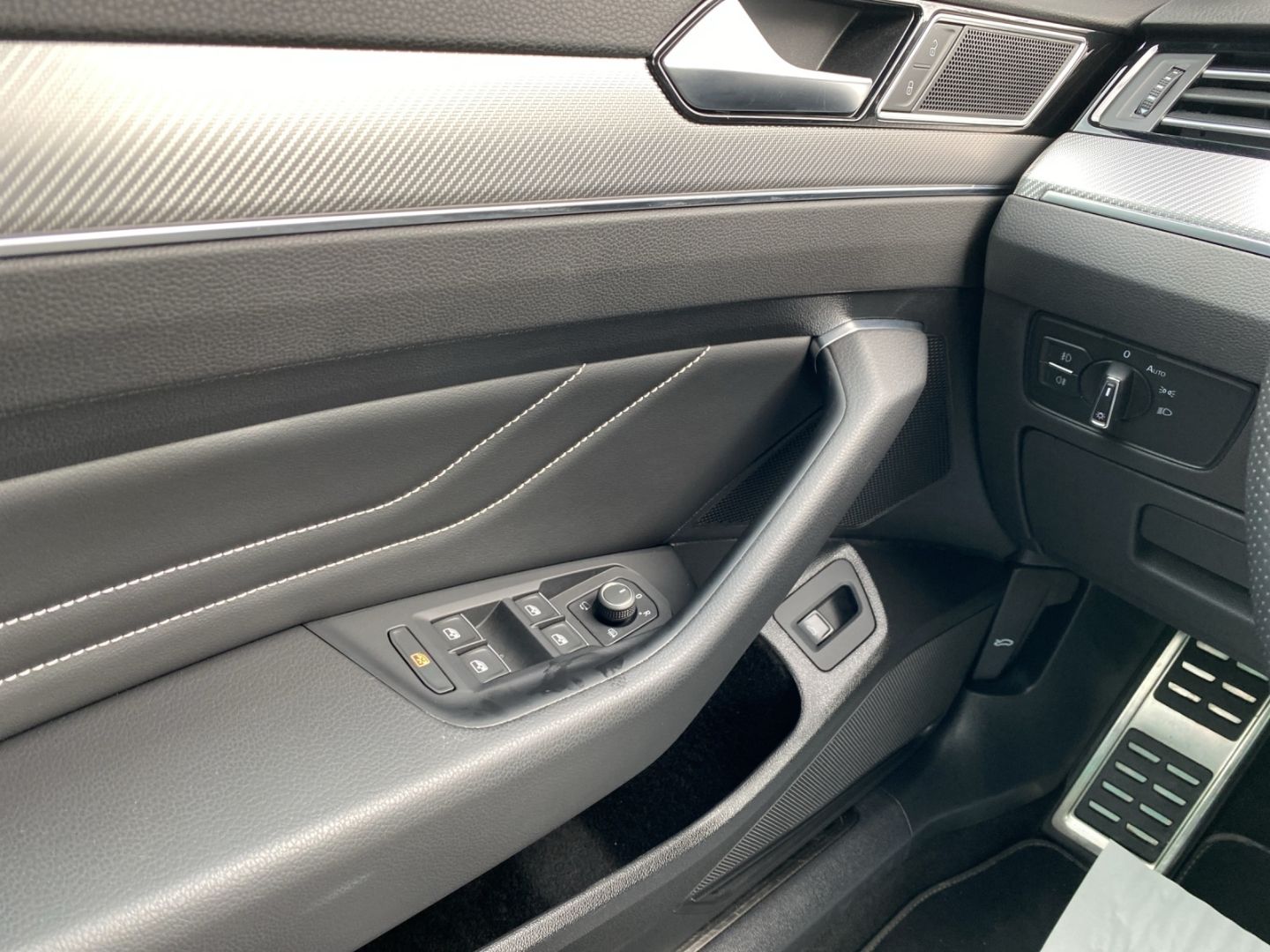 Passat Variant Elegance 1.5 TSI OPF 110 kW 7-Gan