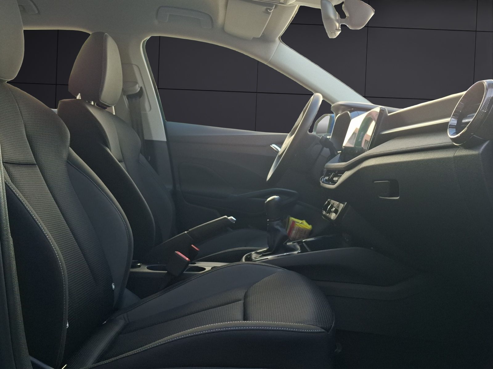 Fahrzeugabbildung SKODA Fabia TSI Tour LED Navi GRA RFK SH