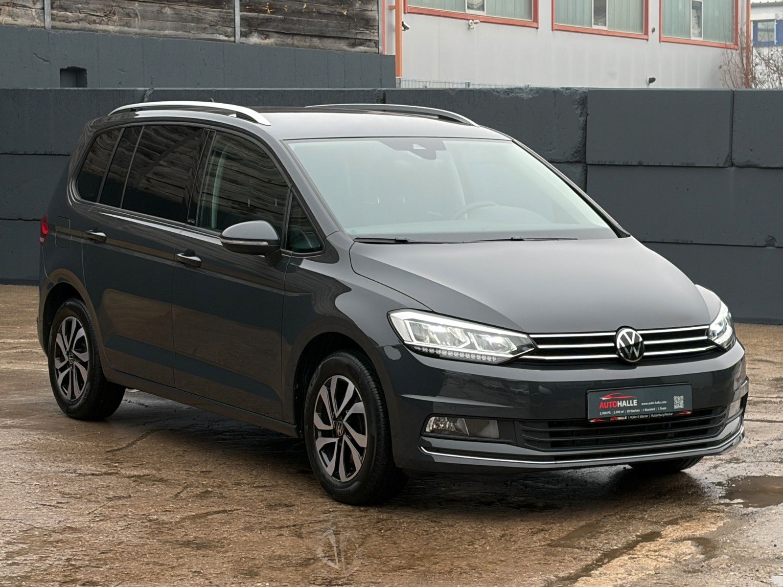 Fahrzeugabbildung Volkswagen Touran 1.5 TSI DSG Active Kamera ACC LED LHZ SHZ