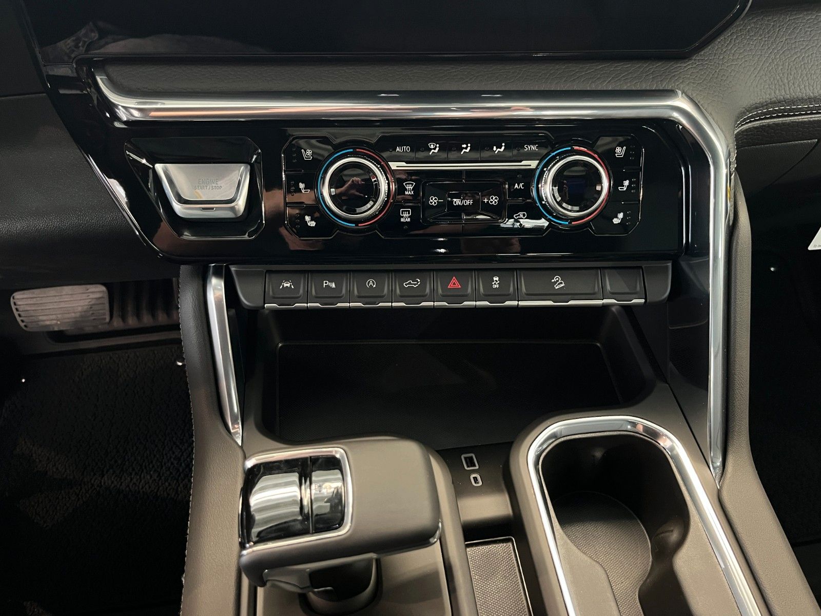 Fahrzeugabbildung GMC Sierra 1500 Denali 6.2 LPG*HeadUp*360°