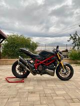 Ducati StreetFighter 1098 S - Racing Titanium Grey  - DUCATI 1098 R