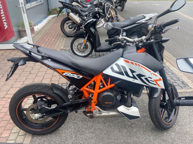 KTM Duke 690R