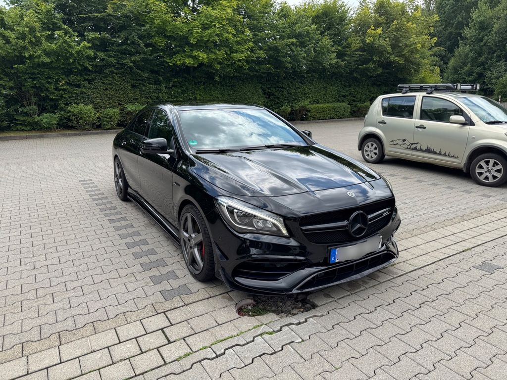 Mercedes-Benz CLA 45 AMG