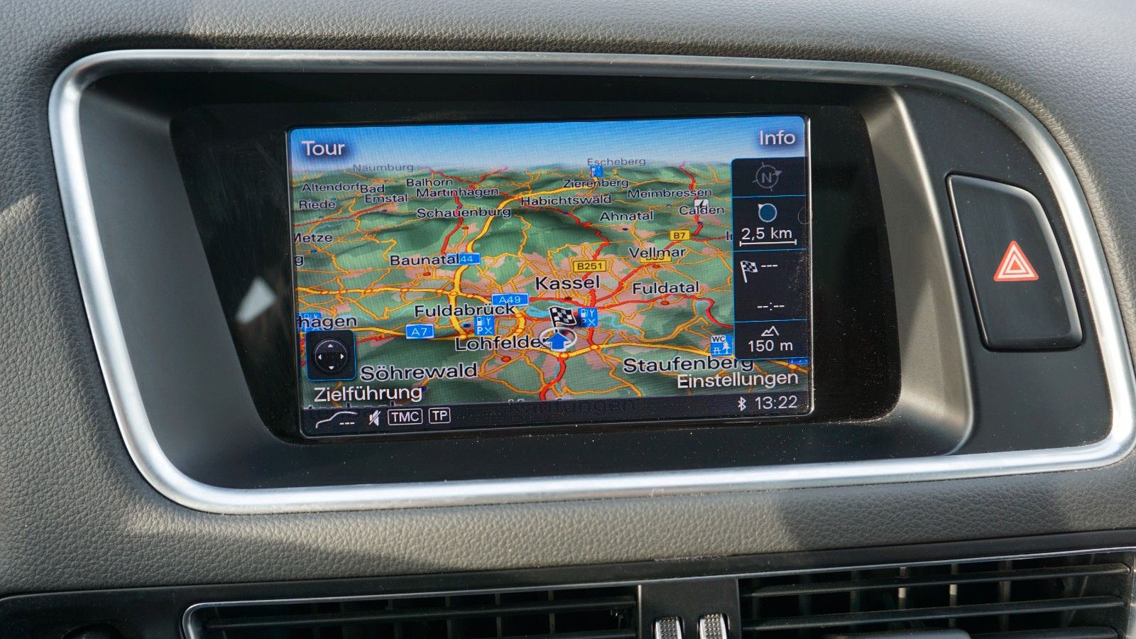 Fahrzeugabbildung Audi Q5 2.0 TDI 140 kW quattro, Standheizung, Pano