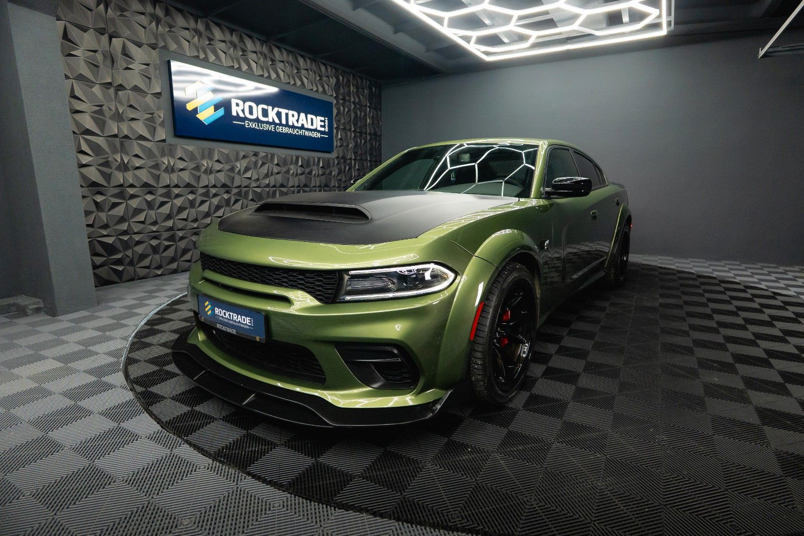 Fahrzeugabbildung Dodge Charger 6.4 V8 SRT 392 SCATPACK SWINGER WIDEBODY