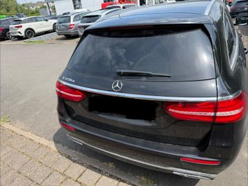 Mercedes E 220 - 7