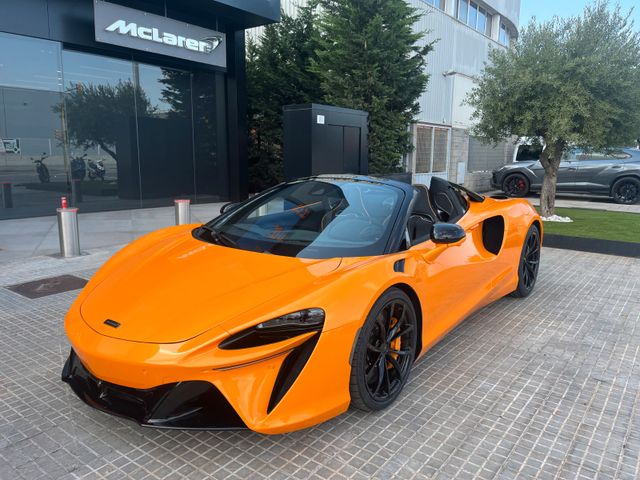 McLaren Artura SPIDER