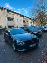 Mercedes-Benz Verkaufe meinen schreckhaft gepflegten Mer... - Mercedes-Benz 220 in Duisburg