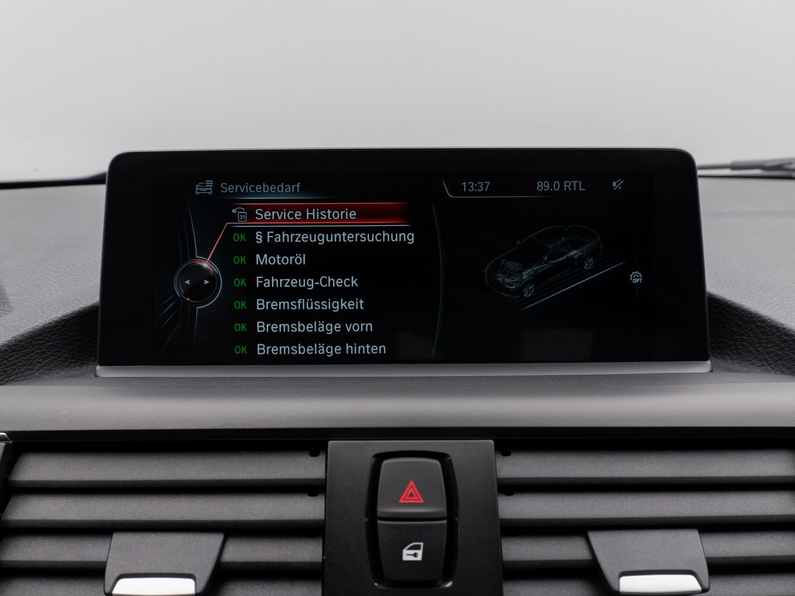 Fahrzeugabbildung BMW 228i Coupé M Sport NaviPro DAB HiFi Xenon PDC