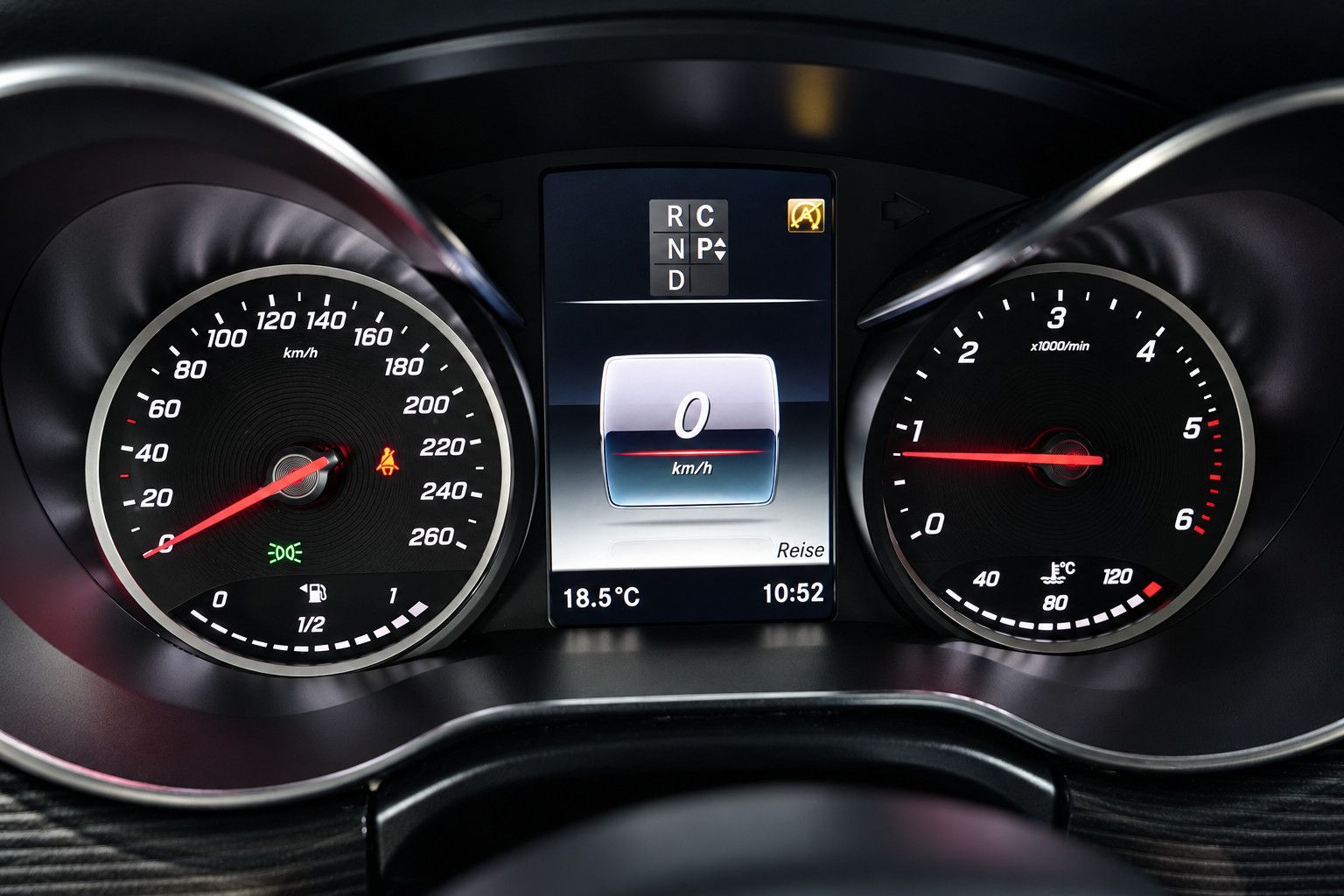 Fahrzeugabbildung Mercedes-Benz V 300d lang *Burmester*360°KAM*6-Sitz*SHZ*Navi