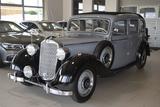 Mercedes-Benz 230 (W143) Pullmann Landaulet - Mercedes-Benz: Pullmann