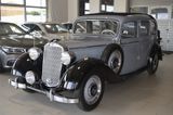 Mercedes-Benz 230 (W143) Pullmann Landaulet - Mercedes-Benz: Pullmann