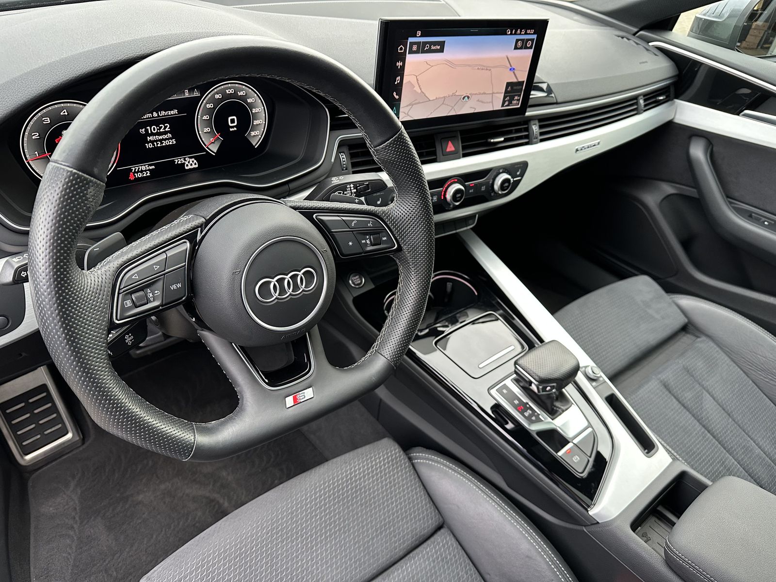 Fahrzeugabbildung Audi A5 SpB 40 TFSI S-Line Black NAV+LED+PANO+VC+19ZO
