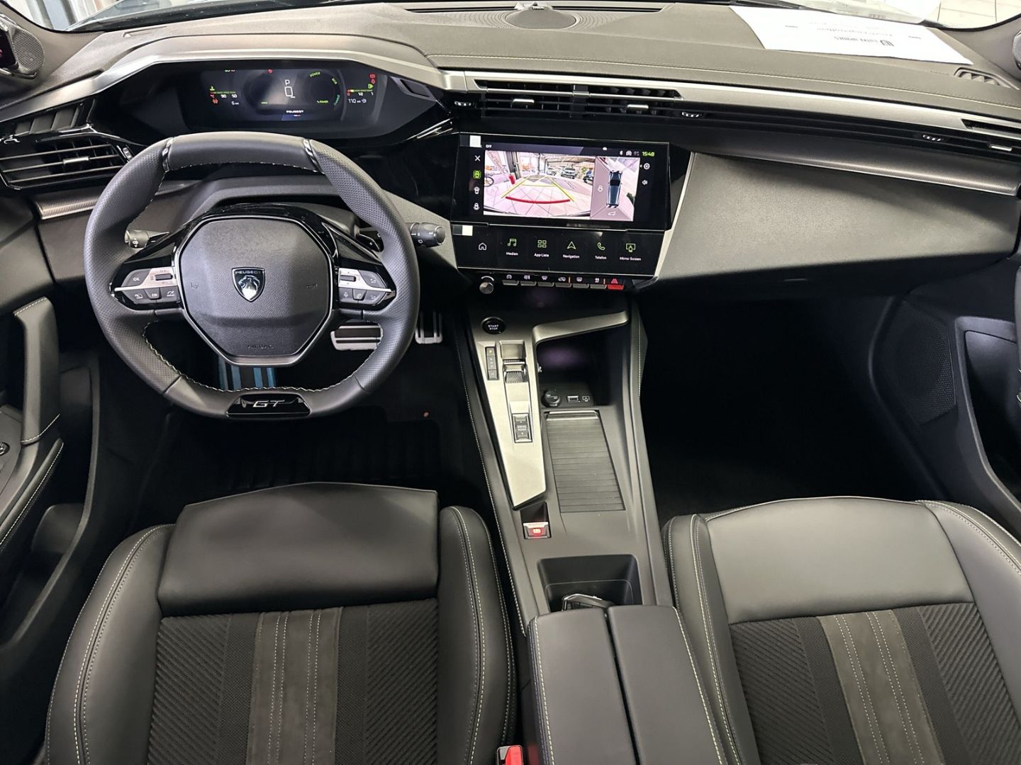 Fahrzeugabbildung Peugeot 308 SW GT Hybrid 145 e-DSC6 El. Panodach Navi