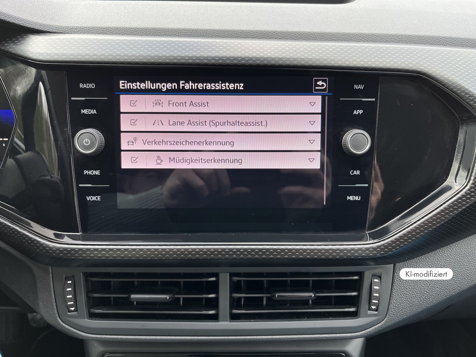 Volkswagen T-Cross - Bild 17