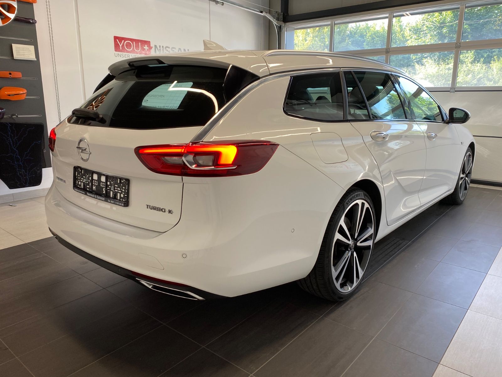 Fahrzeugabbildung Opel Insignia B Sports Tourer Innovation 4x4