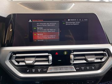 BMW 318d  Touring  Sport Line  *1.HAND*LED*NAVI*PDC*