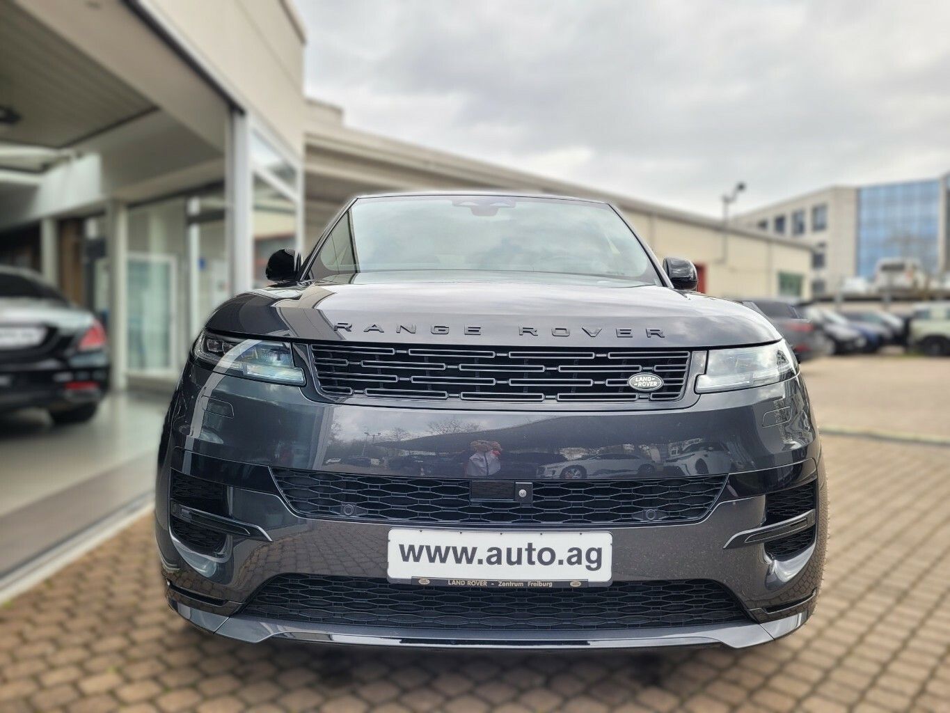 Land Rover Range Rover Sport P440e Dynamic HSE Pano Standhz foto 4