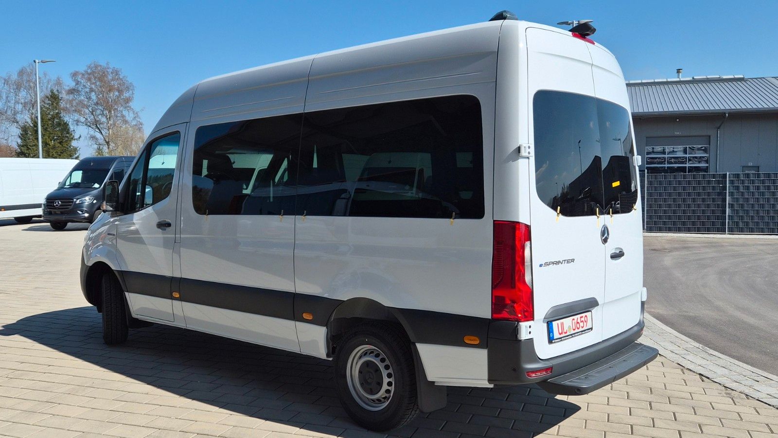 Mercedes-Benz 9 Sitzer eSprinter III 314 L 2 imagem 3