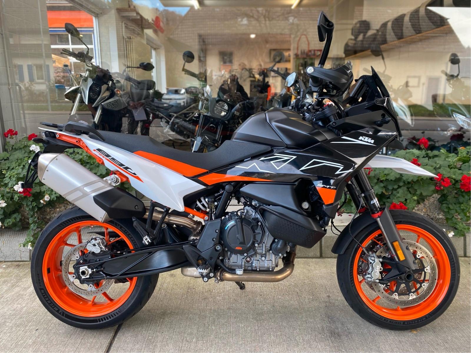 KTM 890 SMT 2023 incl. Techpack