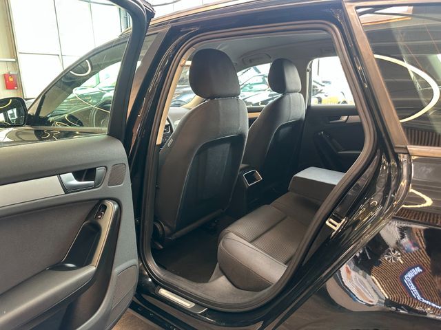 Audi A4 Avant Attraction *Xenon*Sitzh.*1.Hand*