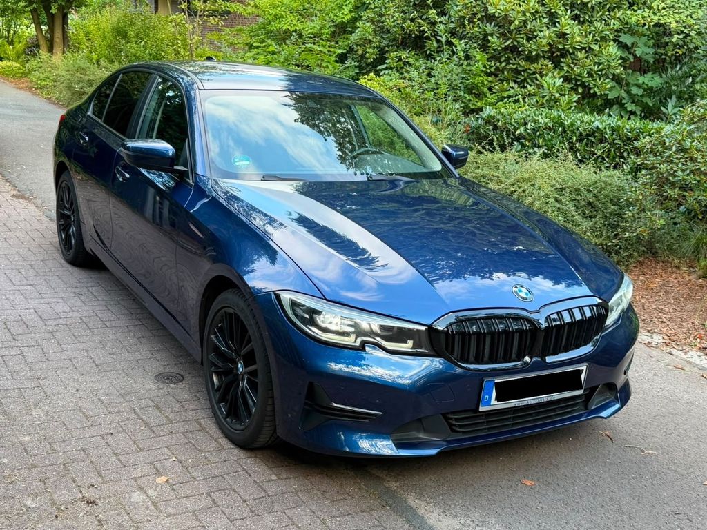 Image of BMW 320