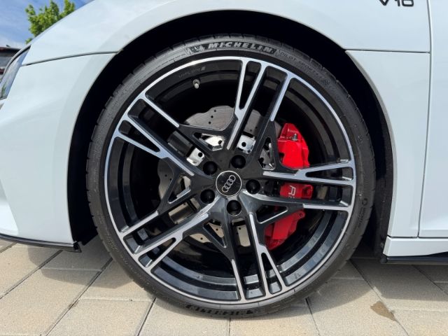 Fahrzeugabbildung Audi R8 5.2 FSI Performance Carbon Sportpaket Navi Le