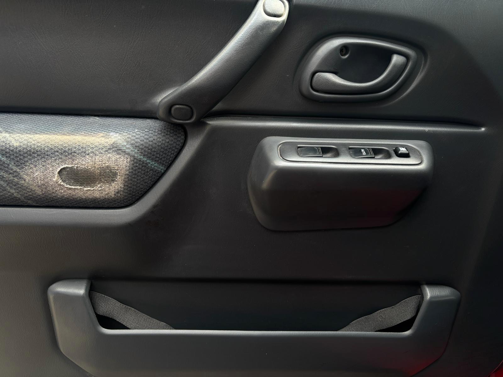 Suzuki Jimny 2004 — photo 12