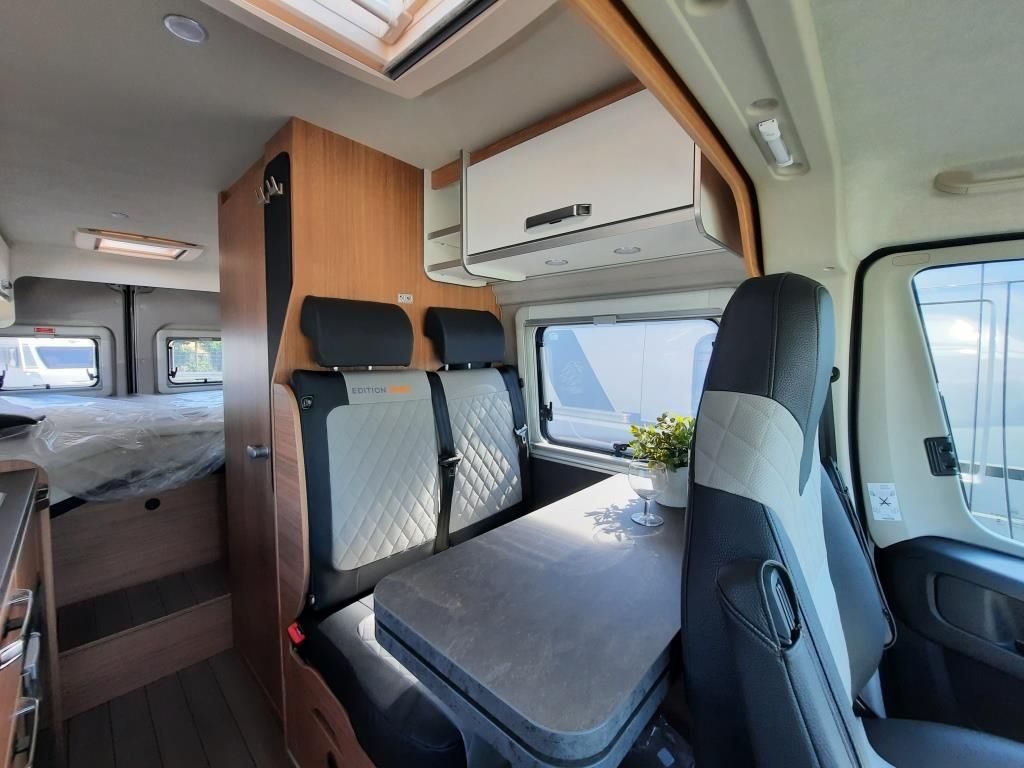 Fahrzeug Übersicht 7 Fahrzeugabbildung Weinsberg CaraBus EDITION FIRE 600 ME Verfüg./Sparen Sie 8