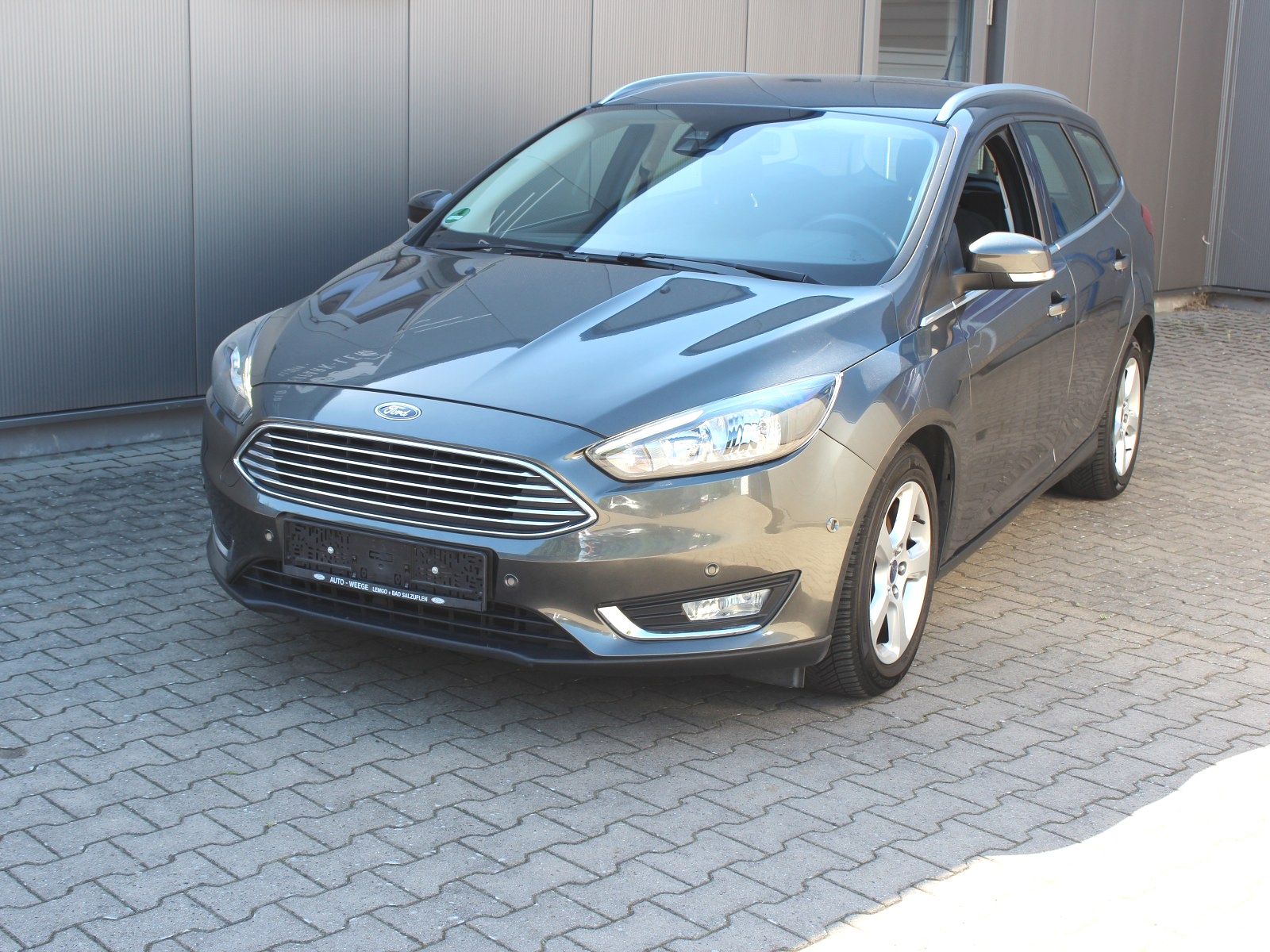 Fahrzeugabbildung Ford Focus Titanium 1,5 EcoBoost Start/Stopp