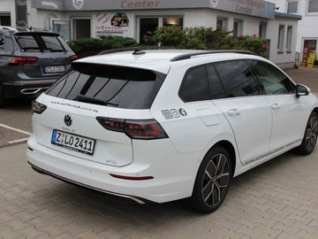 Volkswagen Golf VIII Variant 1.5 eTSI 110 kW Style KLIMA LE