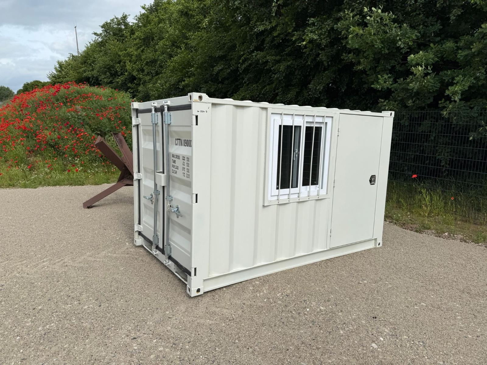 Andere 9"Fuß Container mit Fenster & Tür, Neuwertig